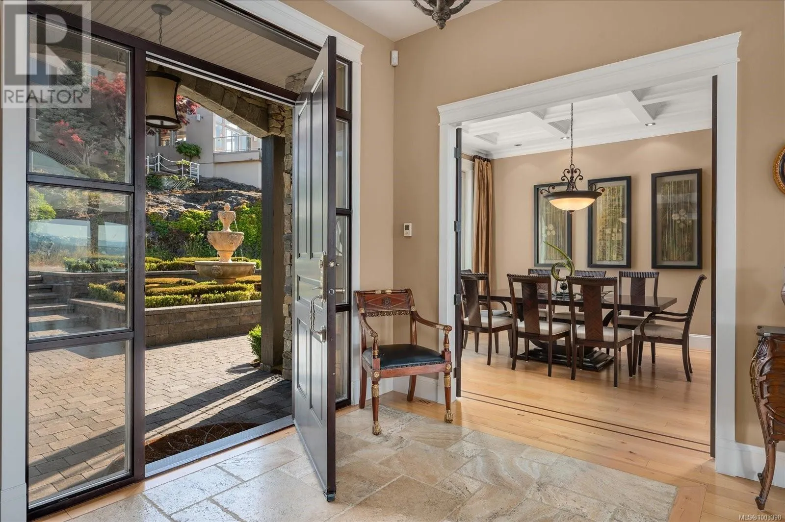 130 Canterbury Cres