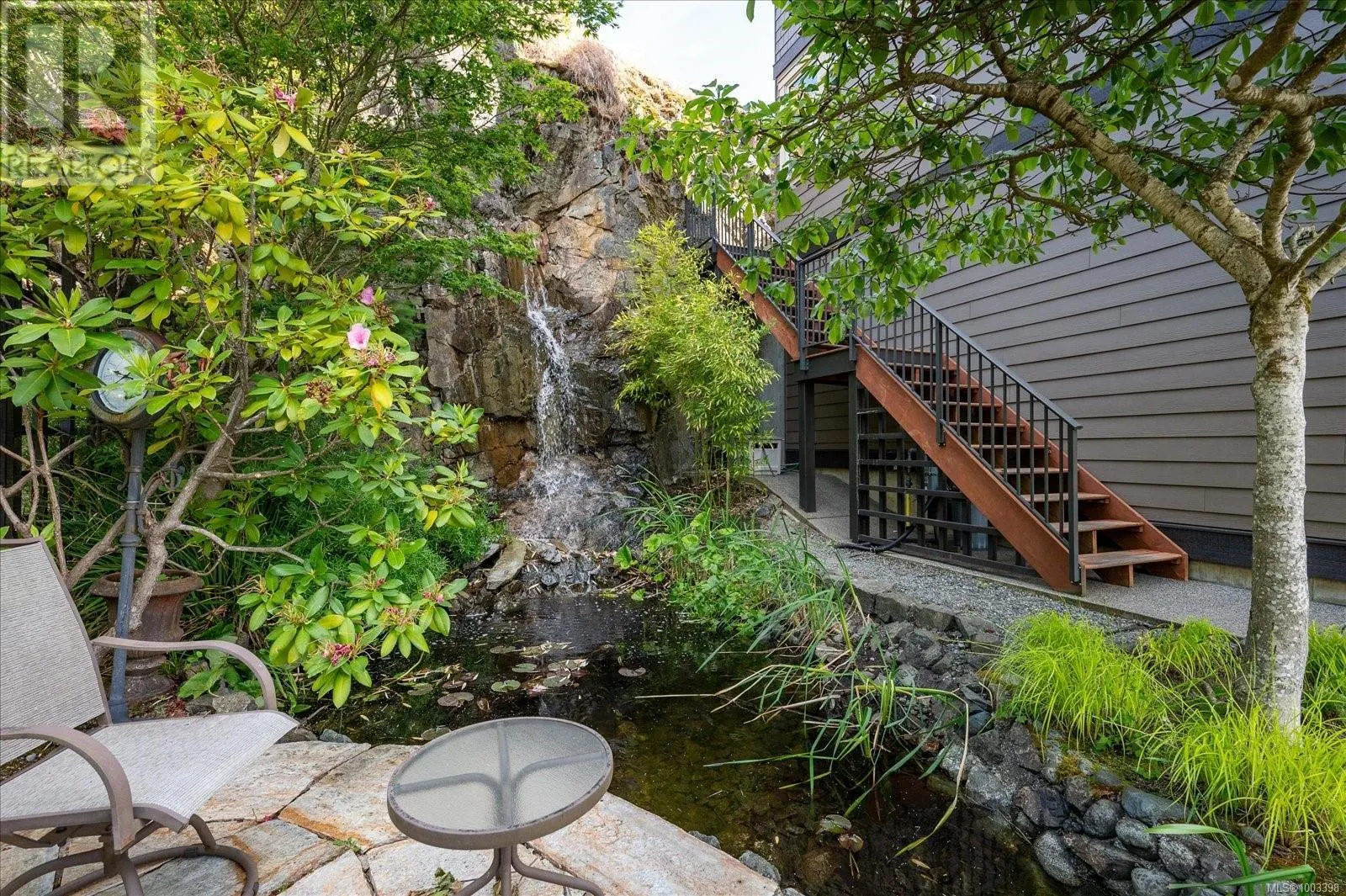 130 Canterbury Cres