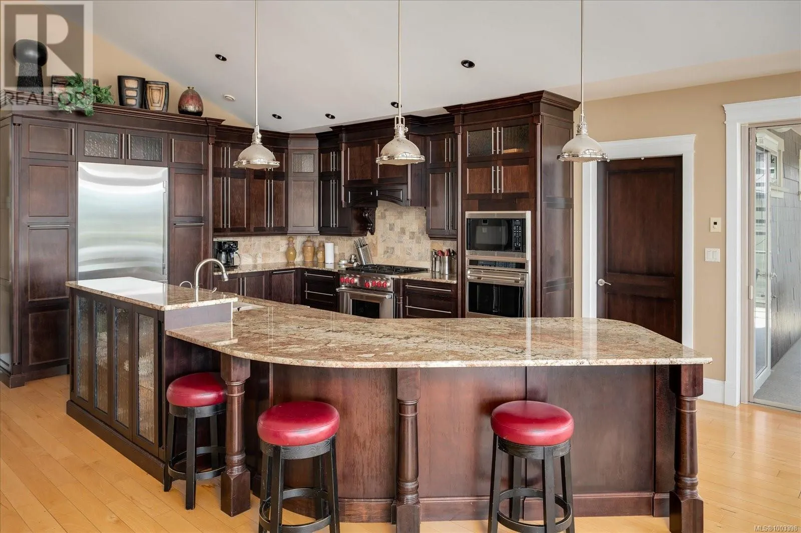 130 Canterbury Cres
