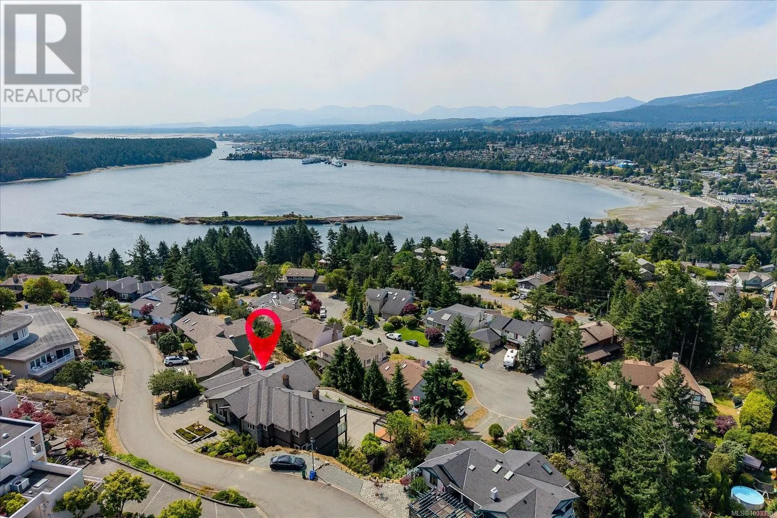 130 Canterbury Cres