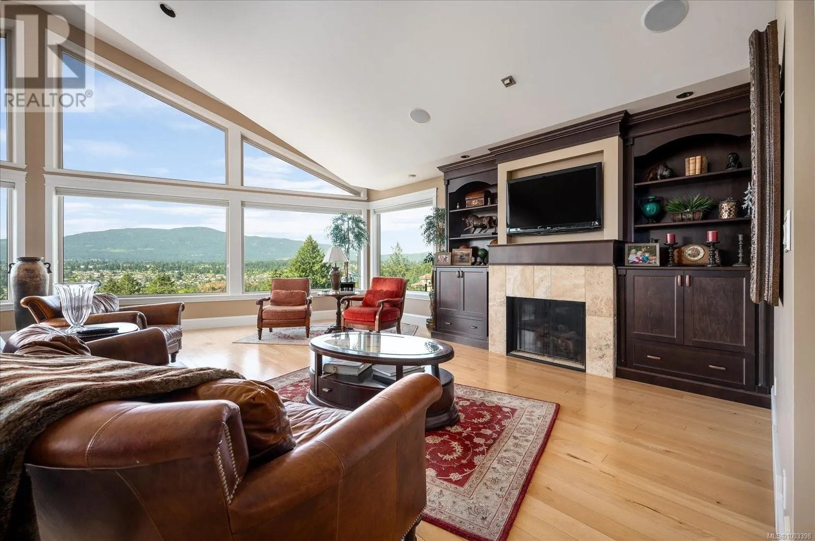 130 Canterbury Cres