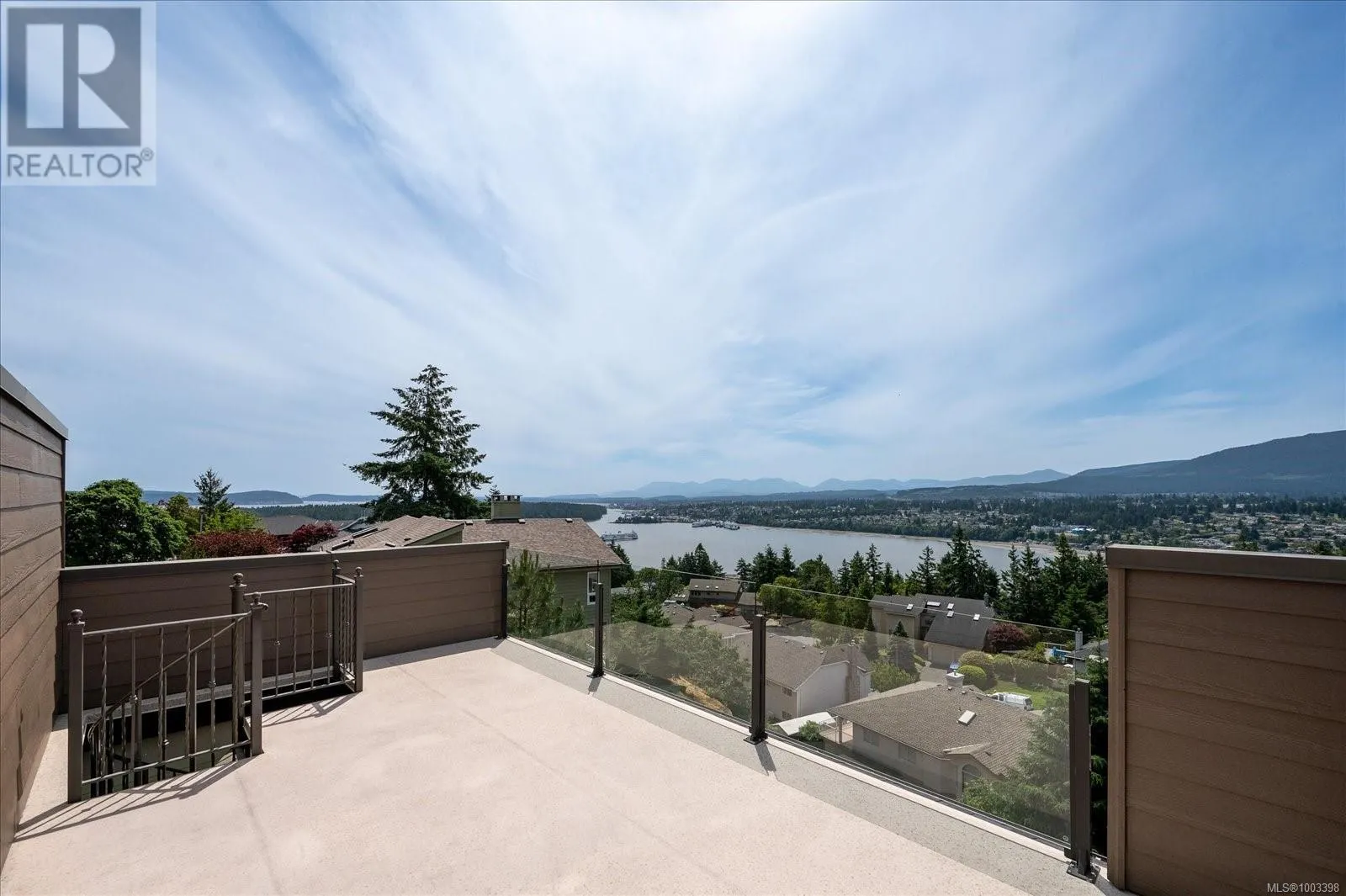 130 Canterbury Cres