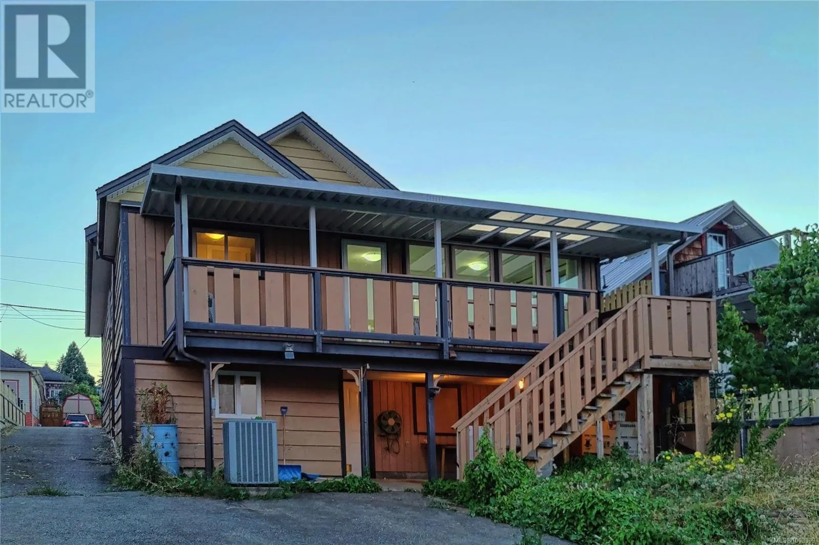 18 Gillespie St S