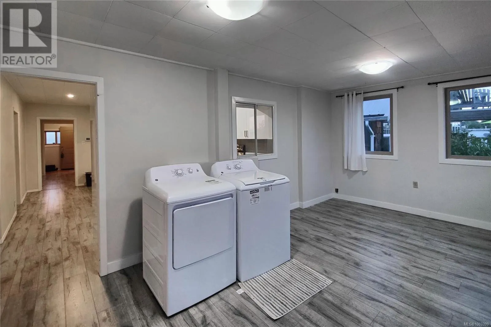 18 Gillespie St S