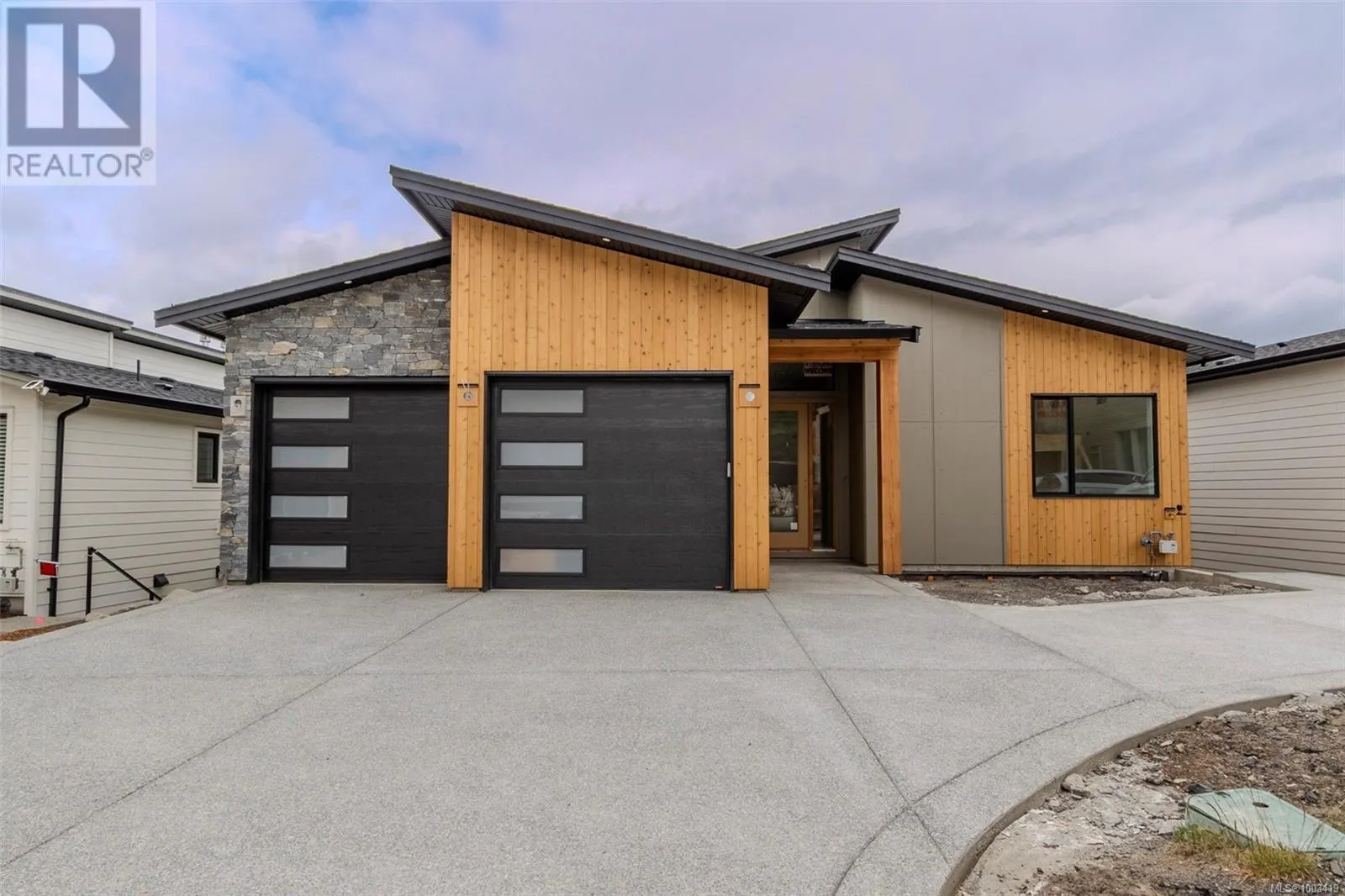 3167 Woodrush Dr