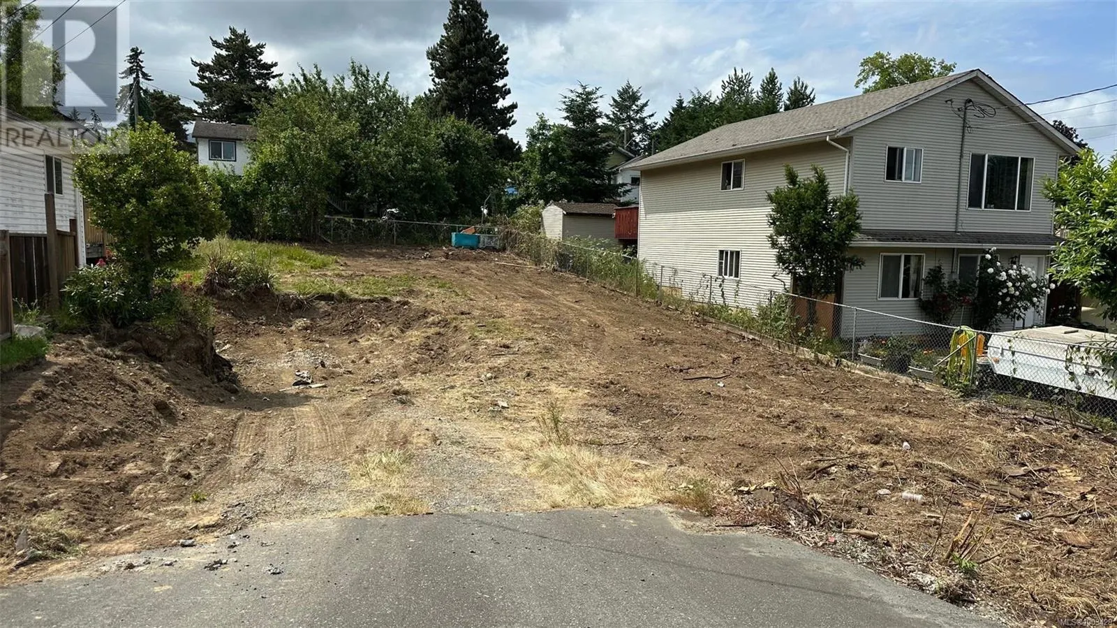 840 Victoria Rd