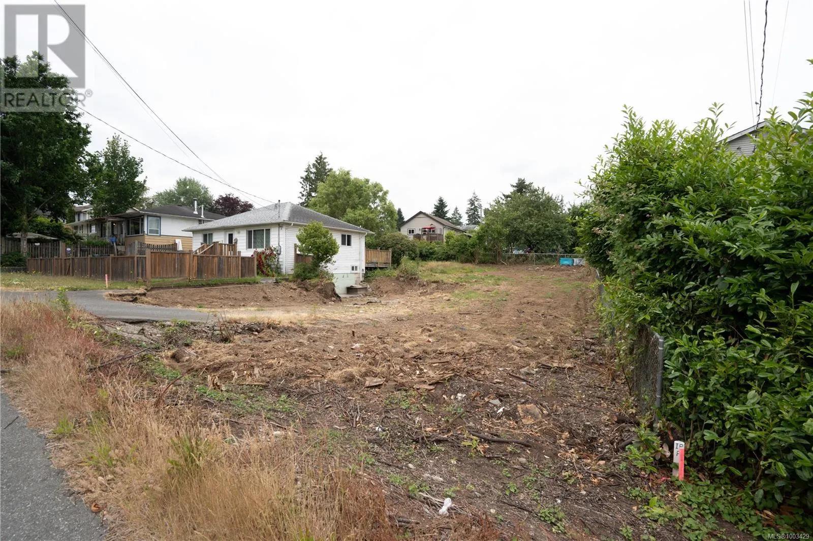 840 Victoria Rd