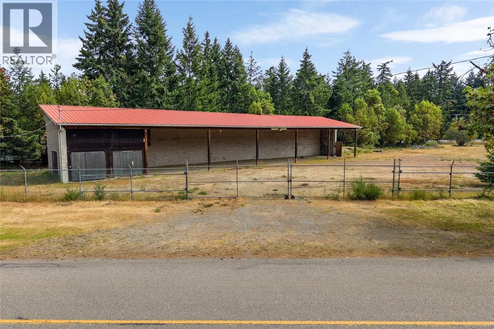 1100 Island Hwy E