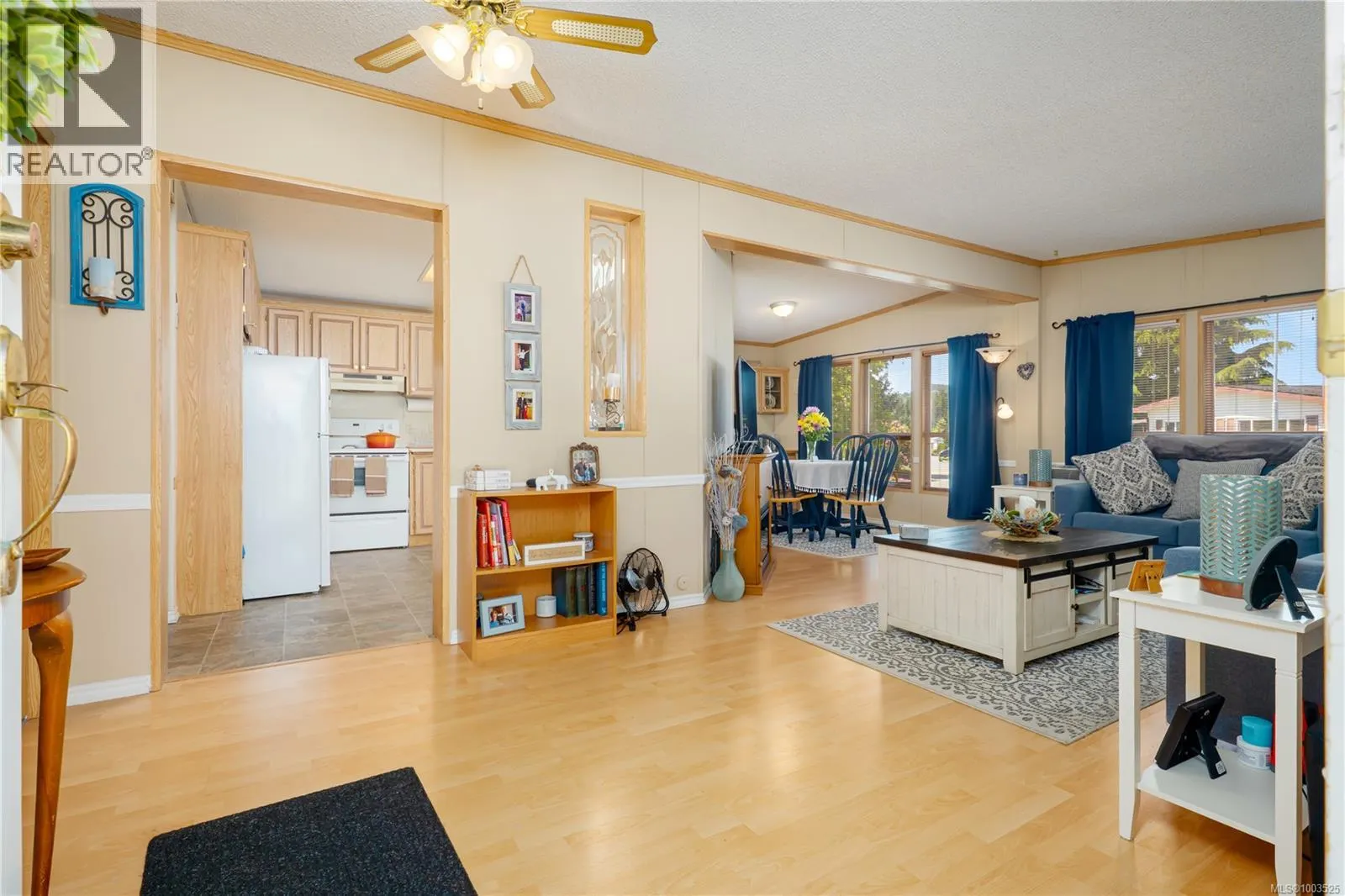 12 6245 Metral Dr