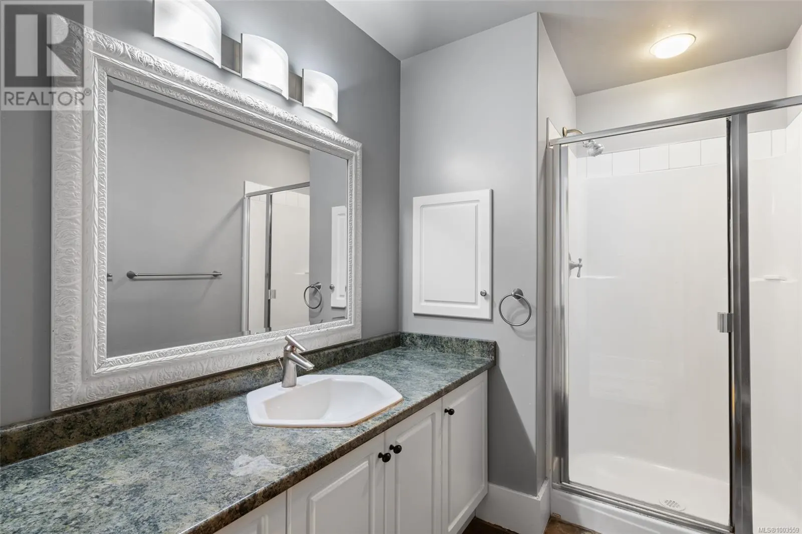 838 Rivers Edge Dr