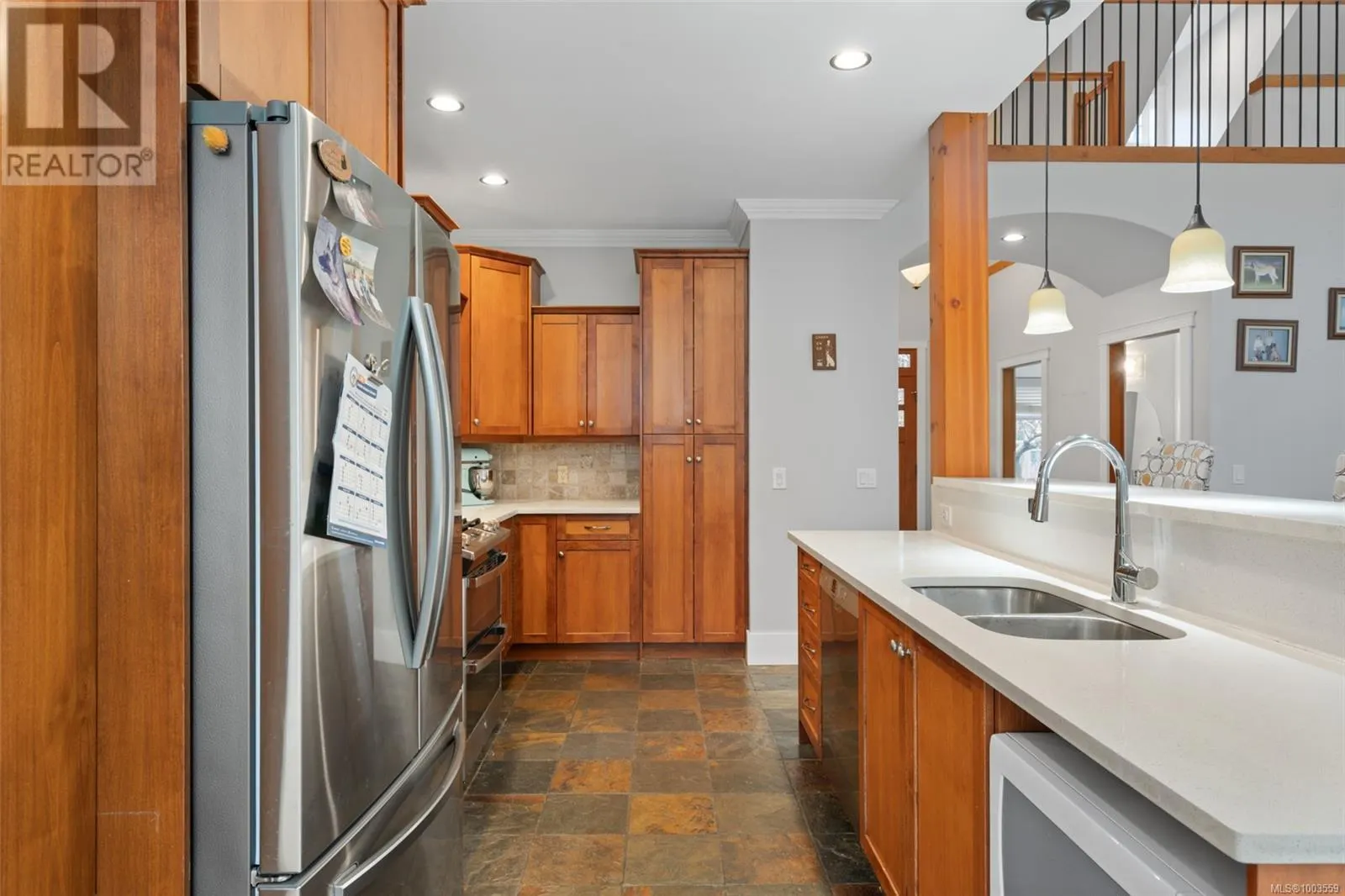 838 Rivers Edge Dr