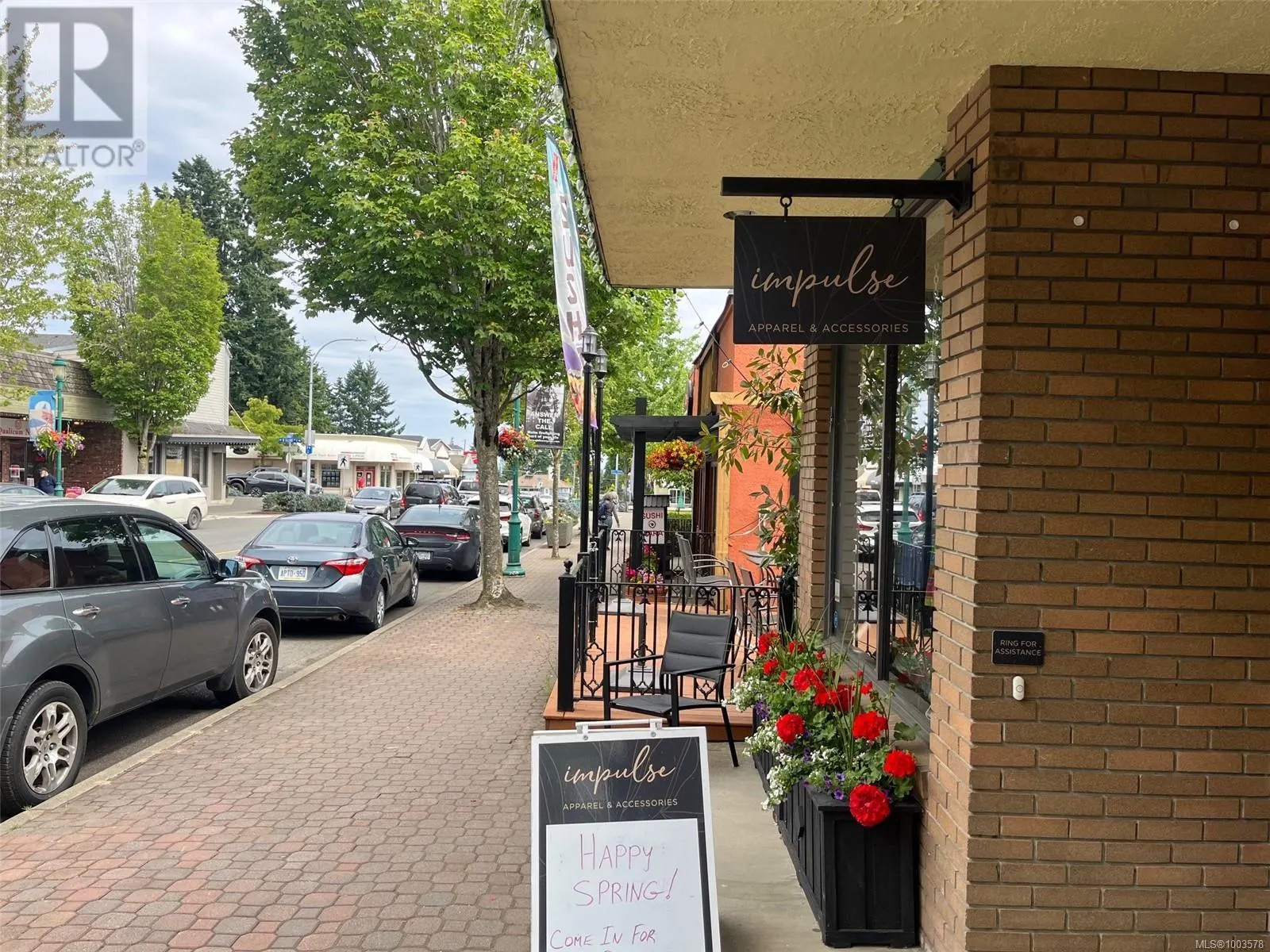 C 702 Memorial Ave