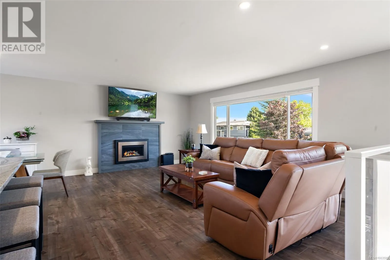 2128 Skylark Lane
