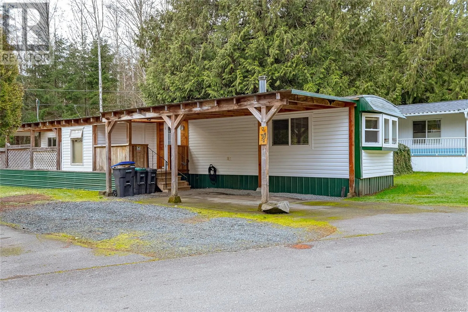 2 6350 Island Hwy W