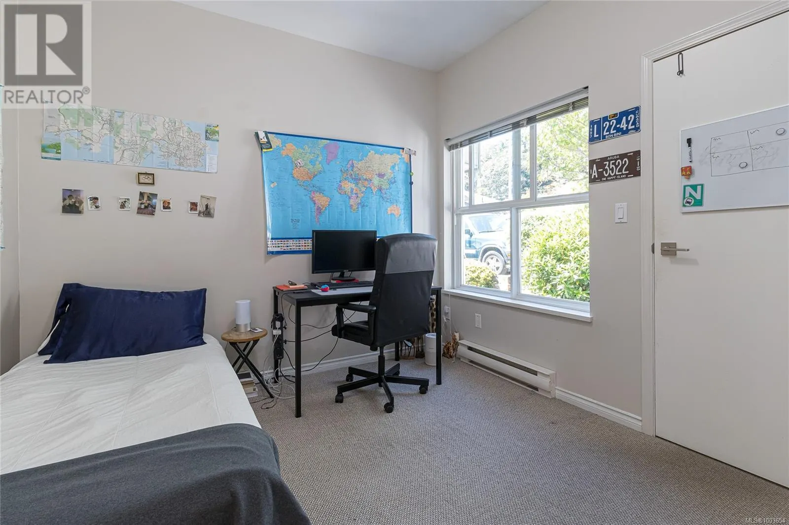 3 3633 Cedar Hill Rd