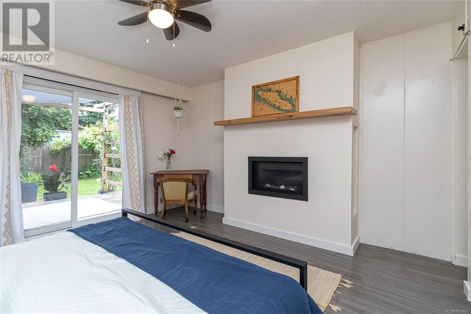 610 Dobson Rd