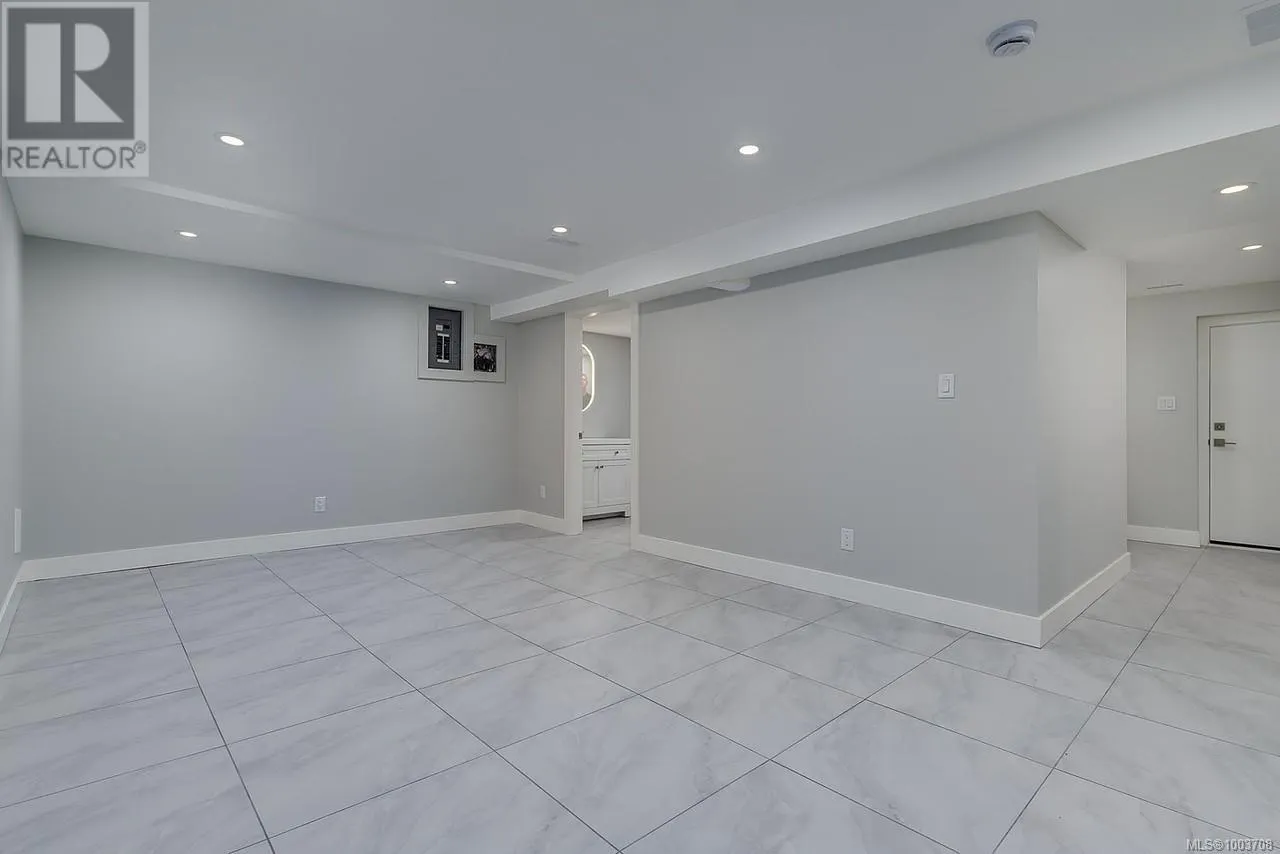 3500 Hammond Bay Rd
