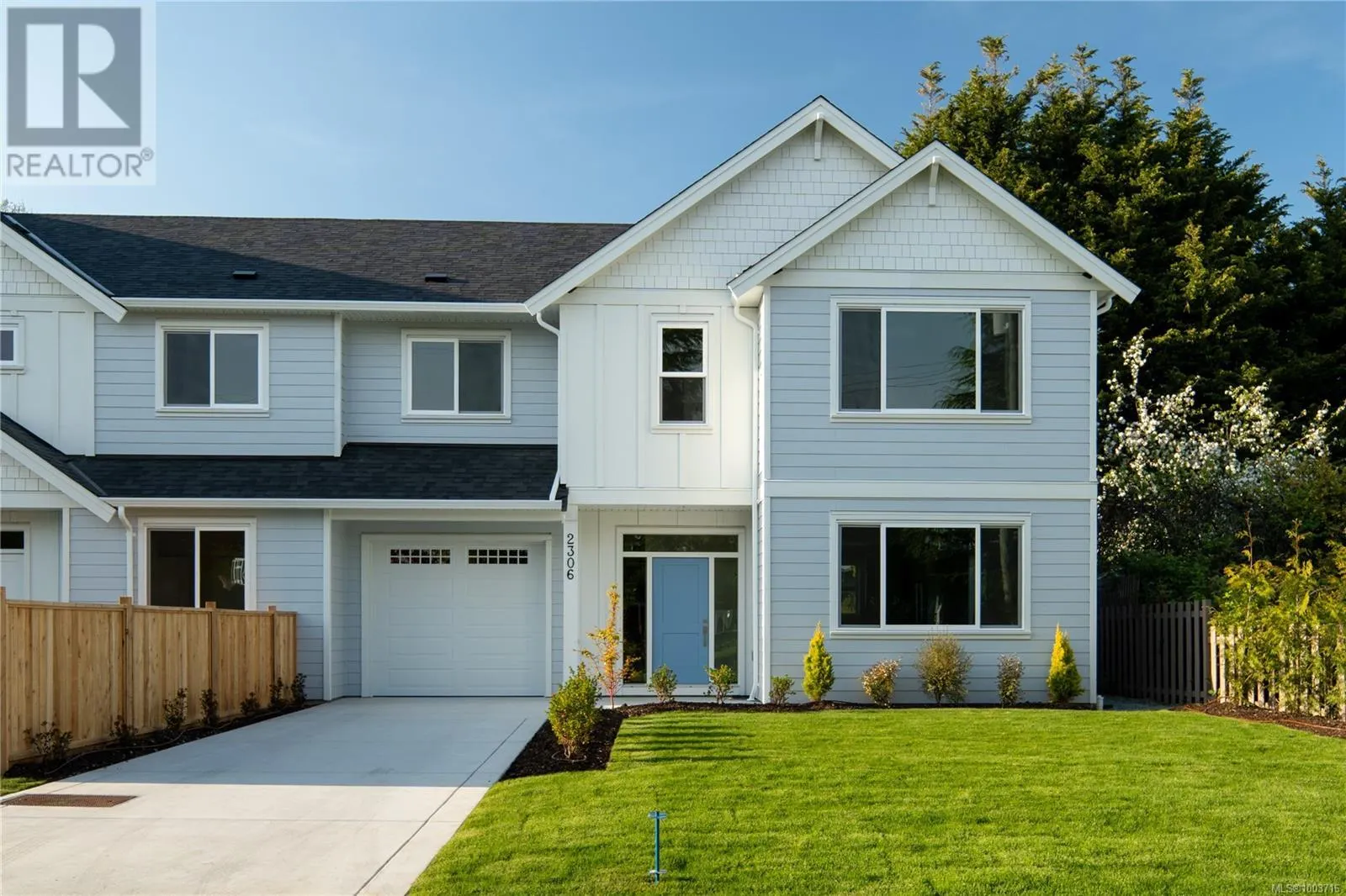 2306 Grove Cres