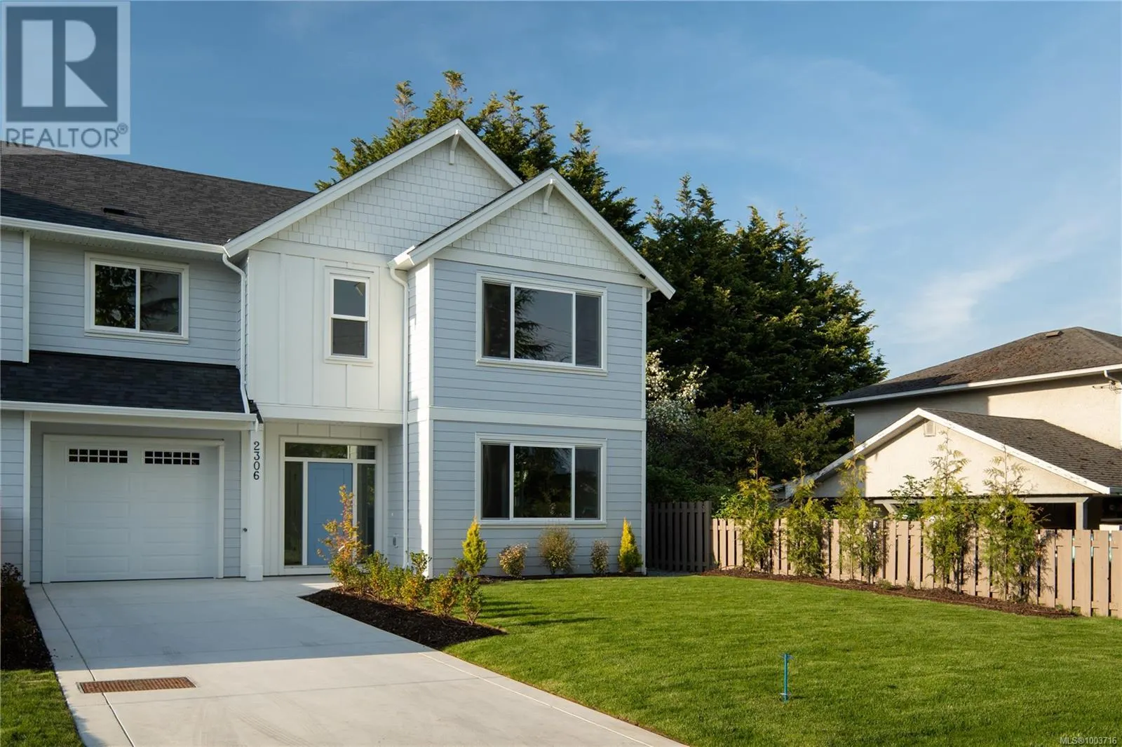 2306 Grove Cres
