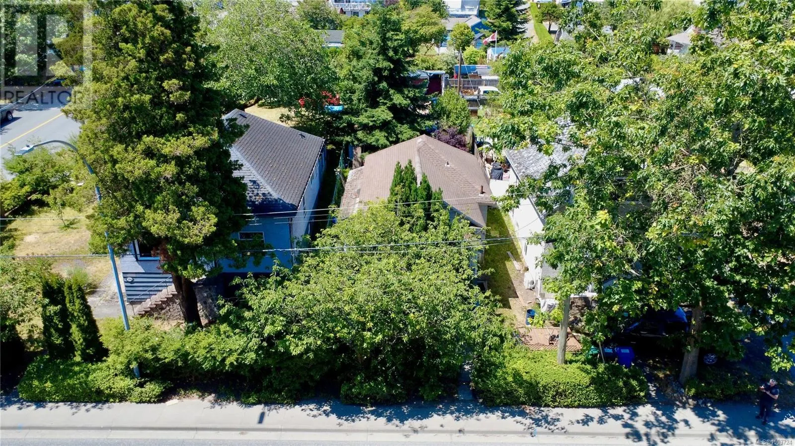 374 Nicol St
