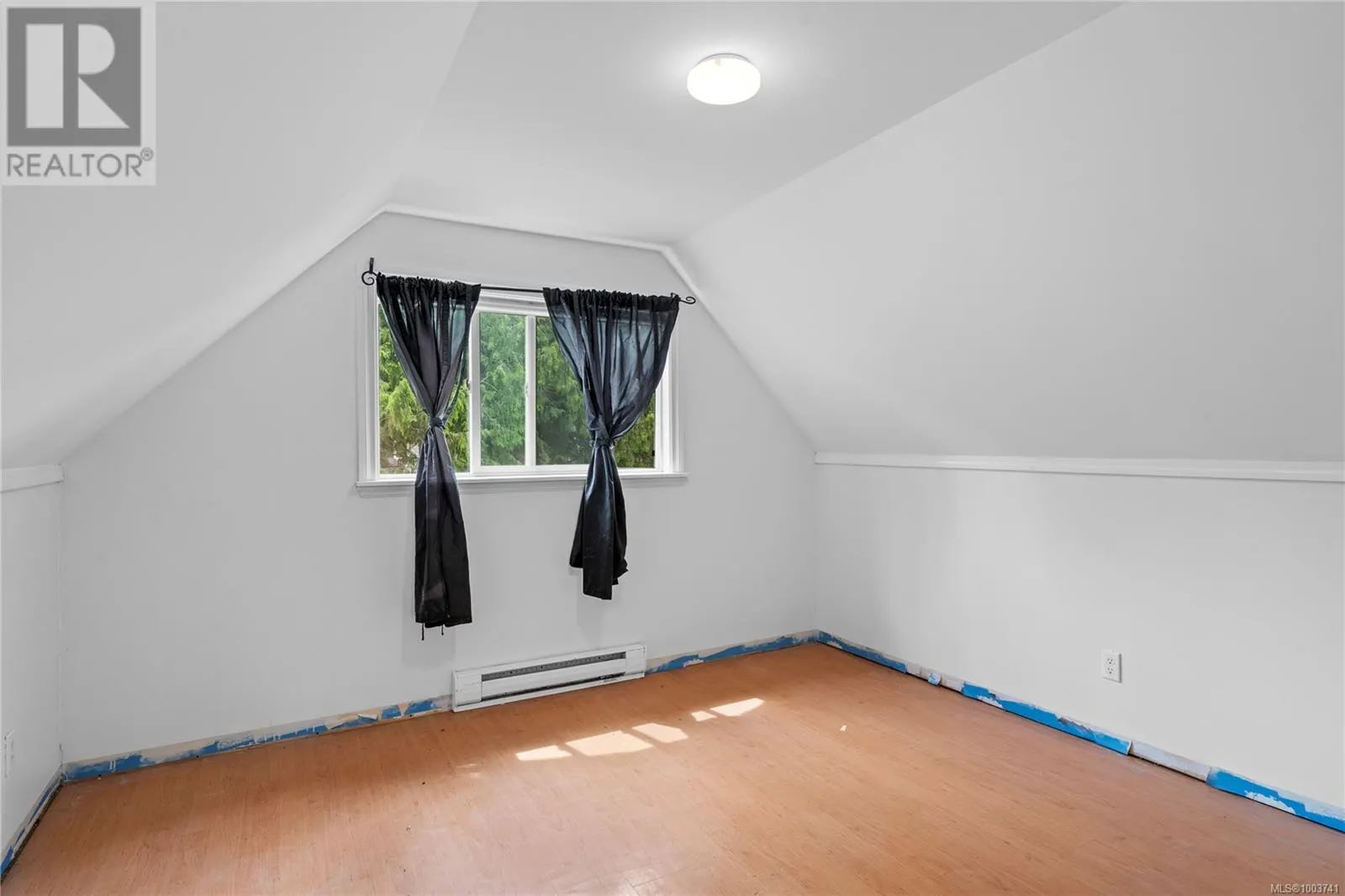 170 Stanford Ave E
