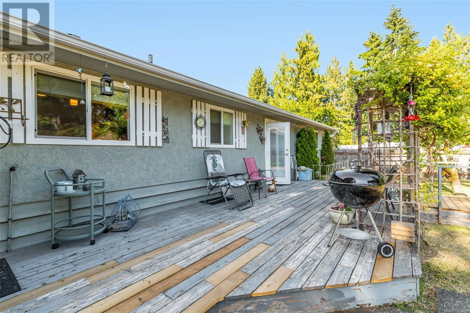 1226 Centre Rd