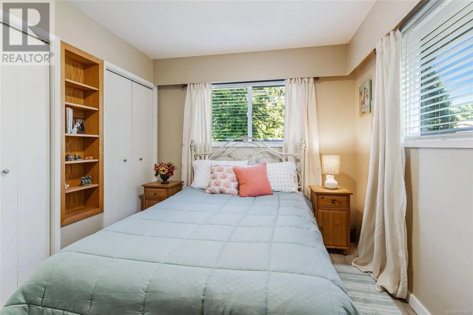 1226 Centre Rd