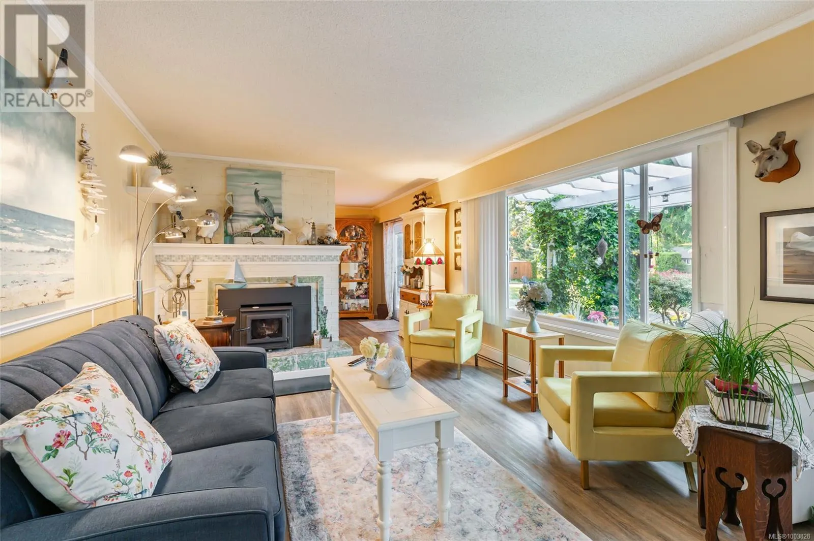 1226 Centre Rd
