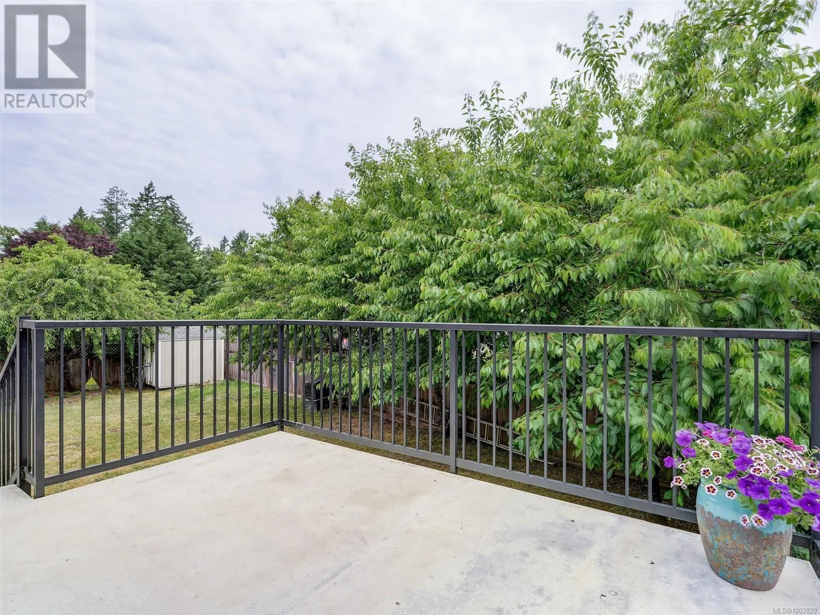 6743 Wendonna Pl