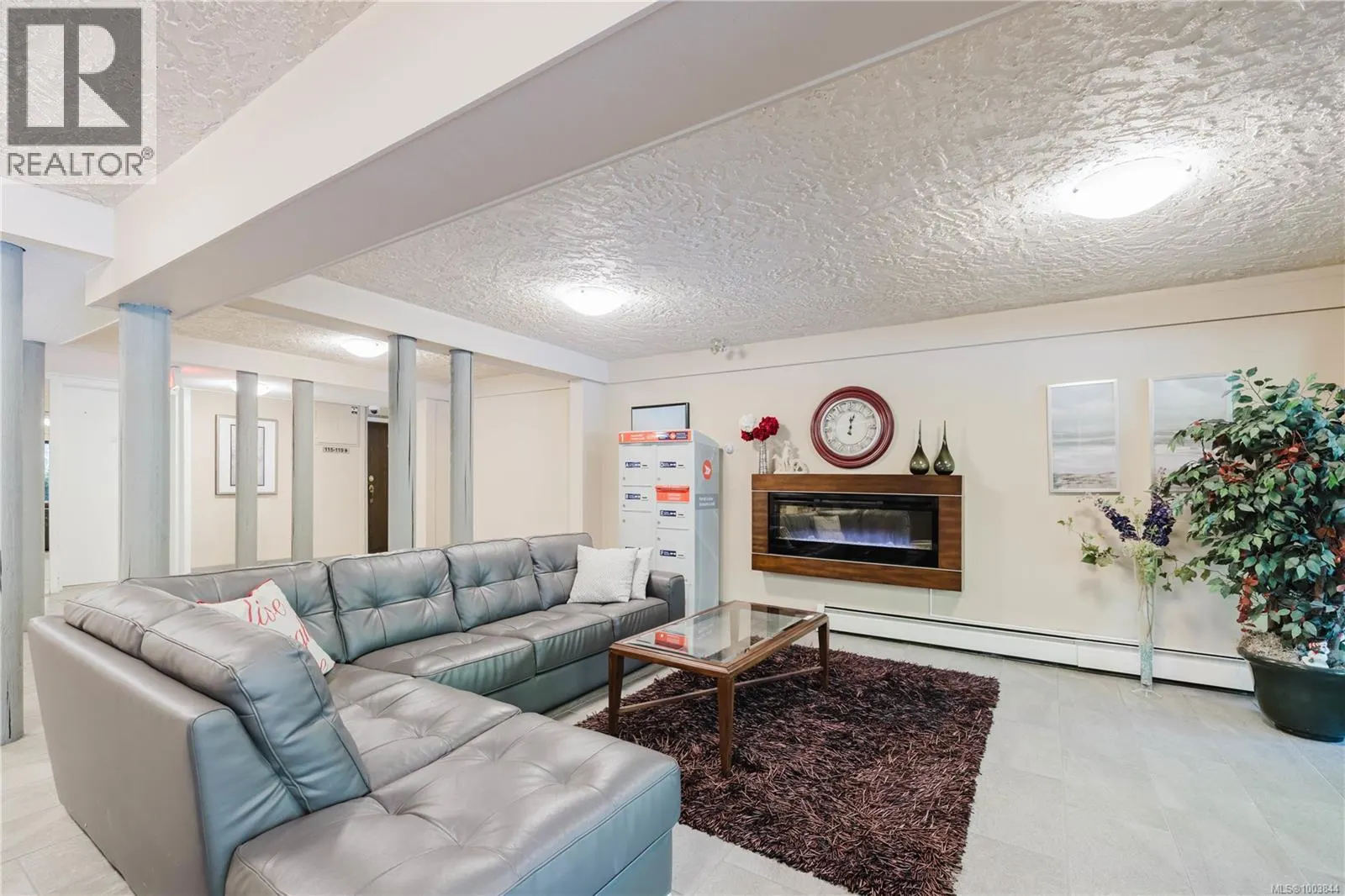 308 1009 McKenzie Ave