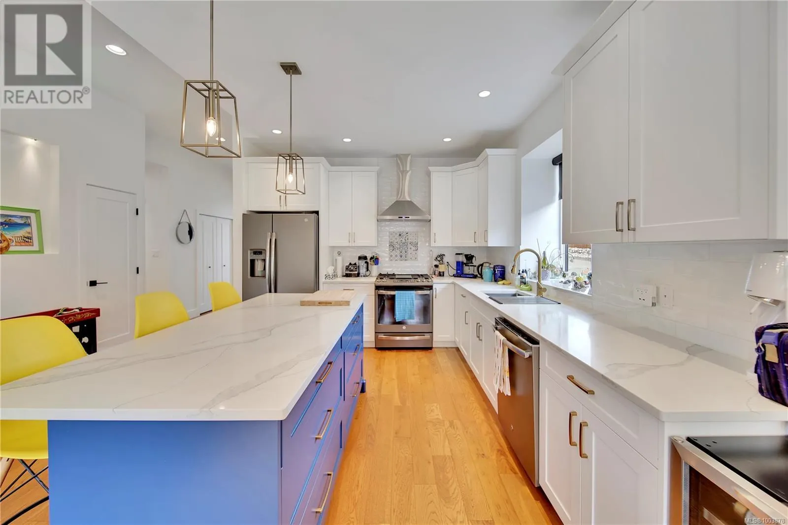 3184 Fernwood Lane