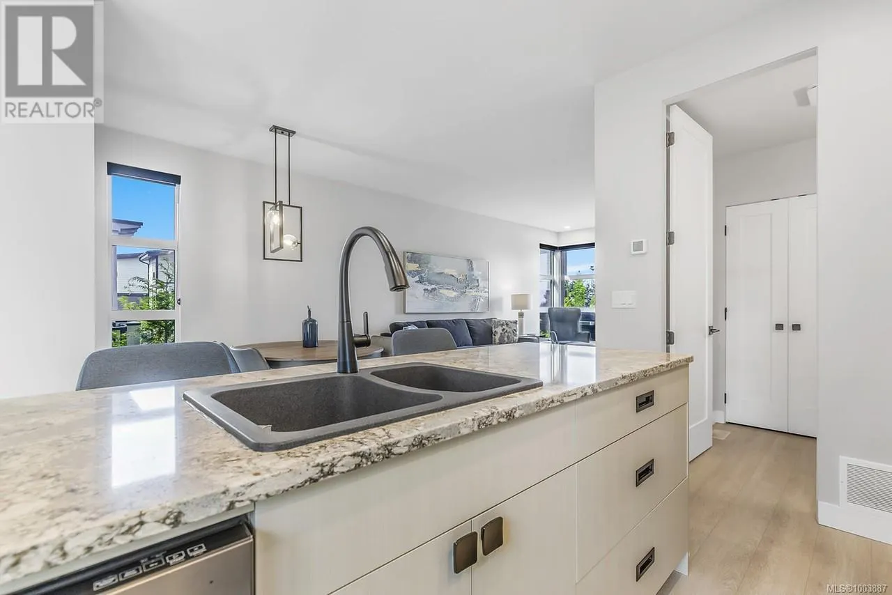 48 1175 Resort Dr