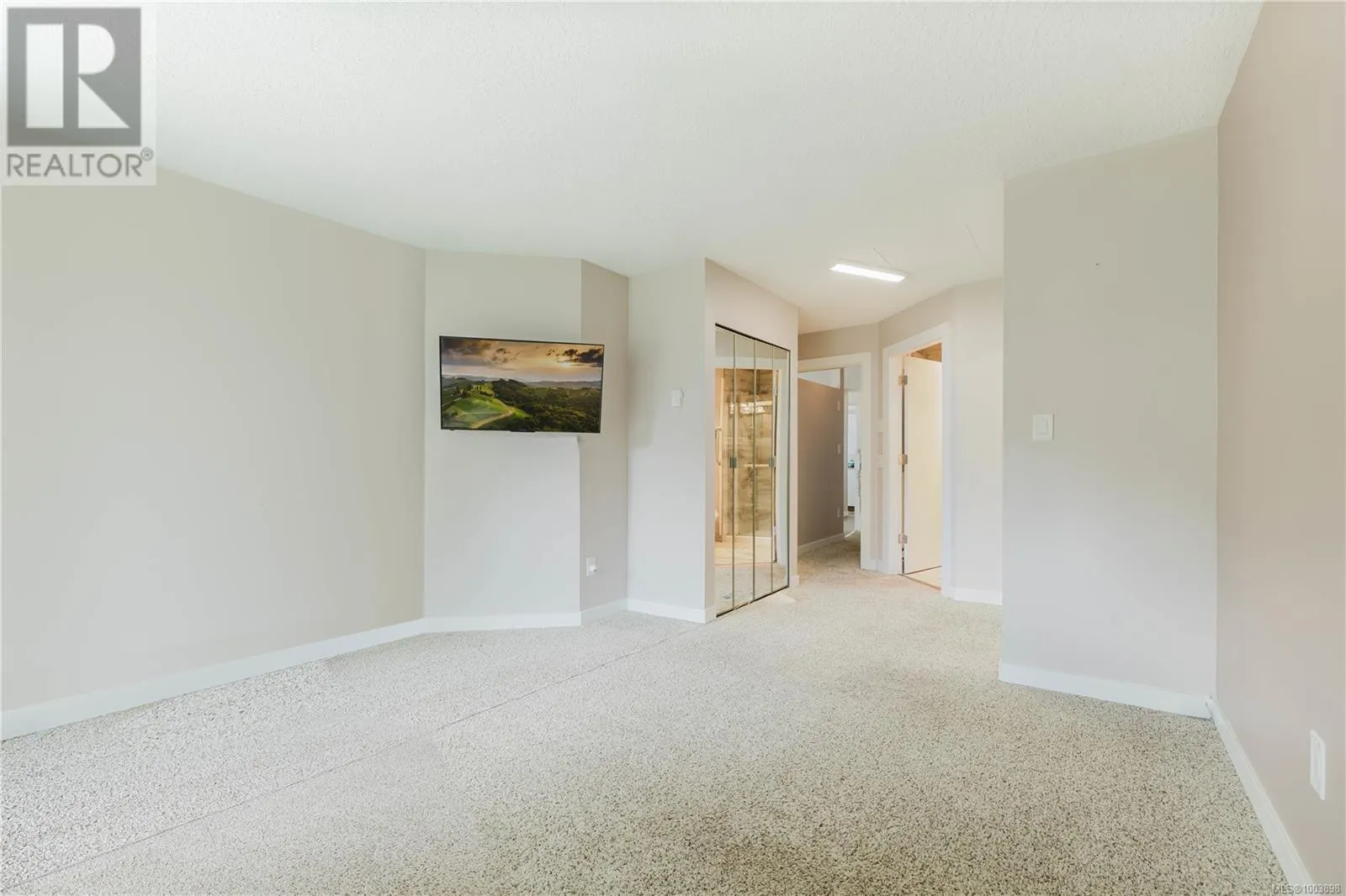 1 3049 Brittany Dr