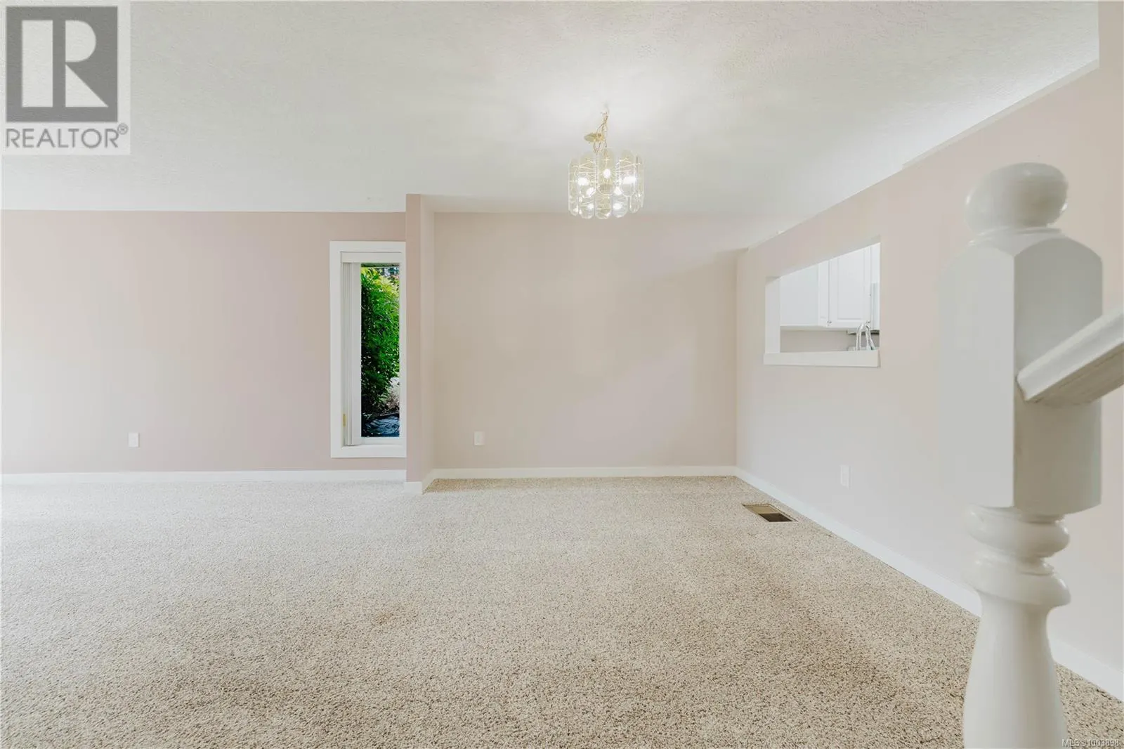 1 3049 Brittany Dr