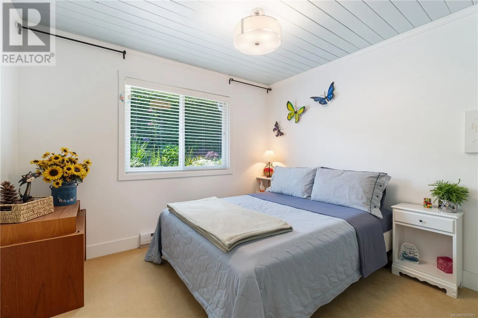 6039 Icarus Dr