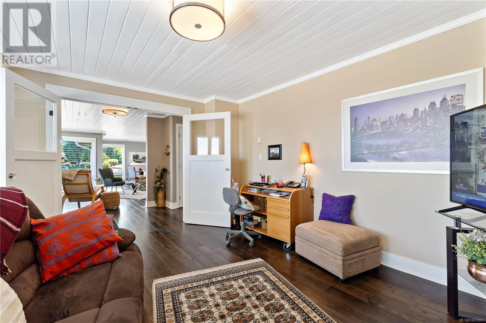 6039 Icarus Dr