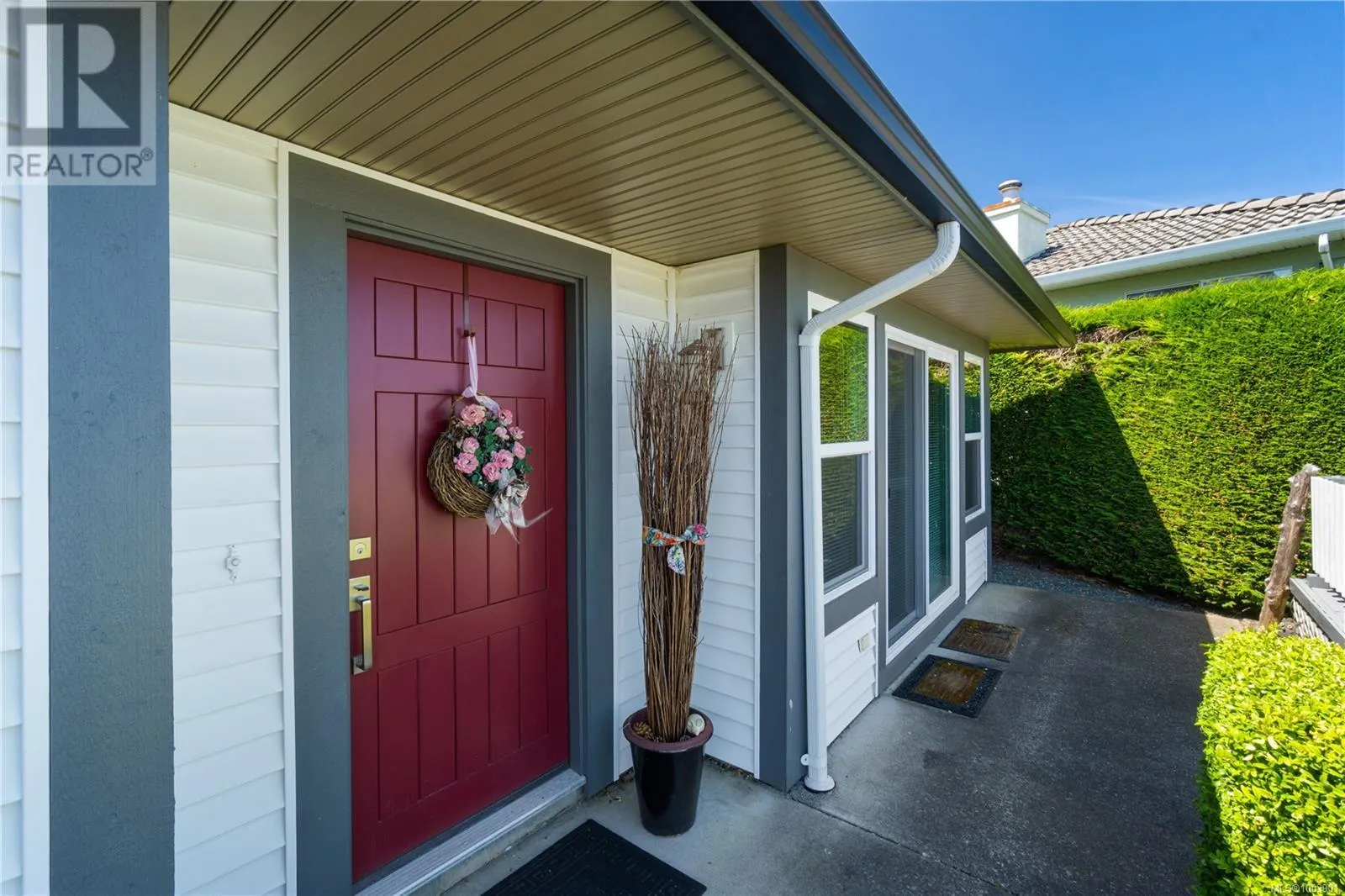 6039 Icarus Dr