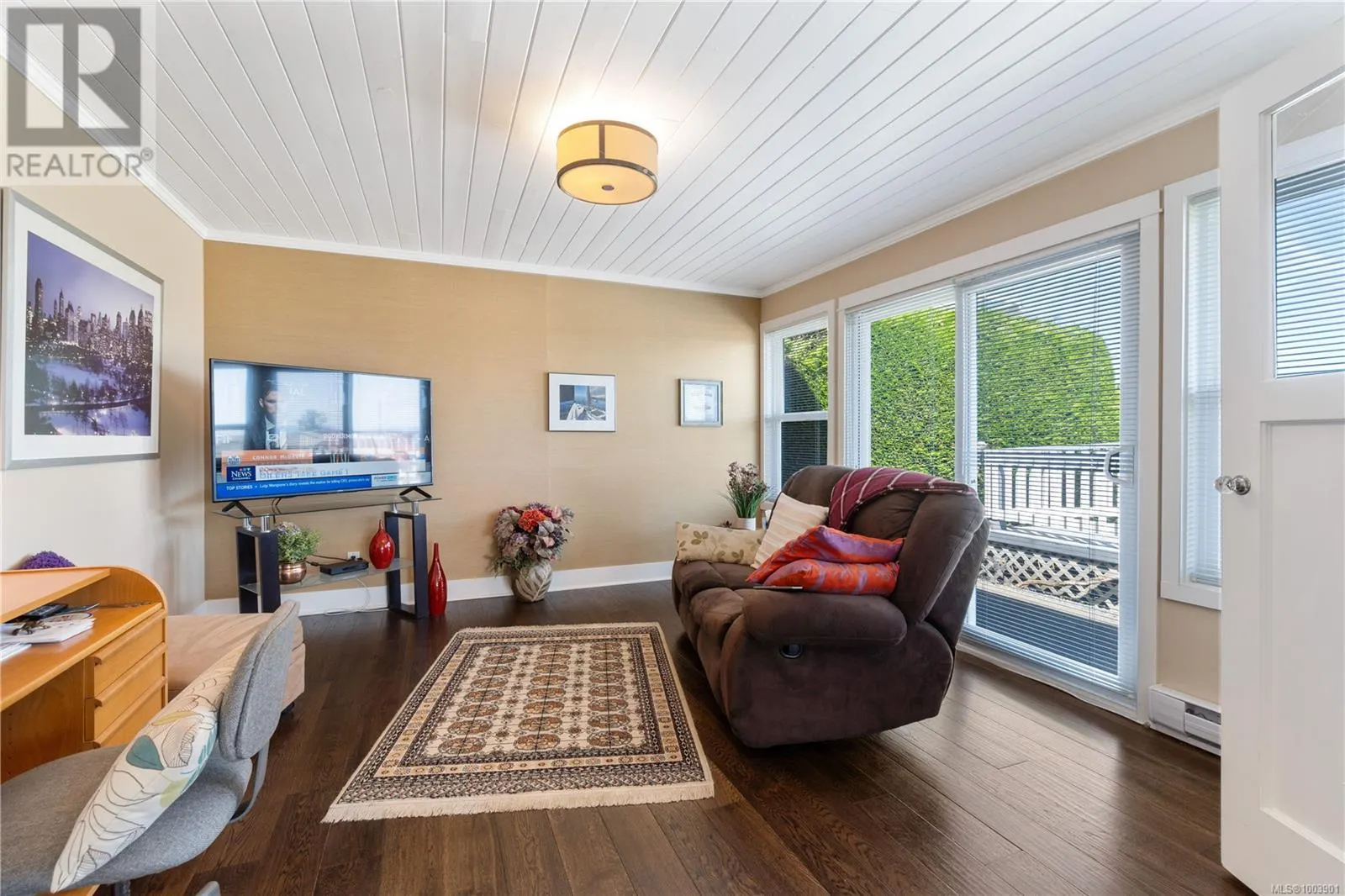 6039 Icarus Dr
