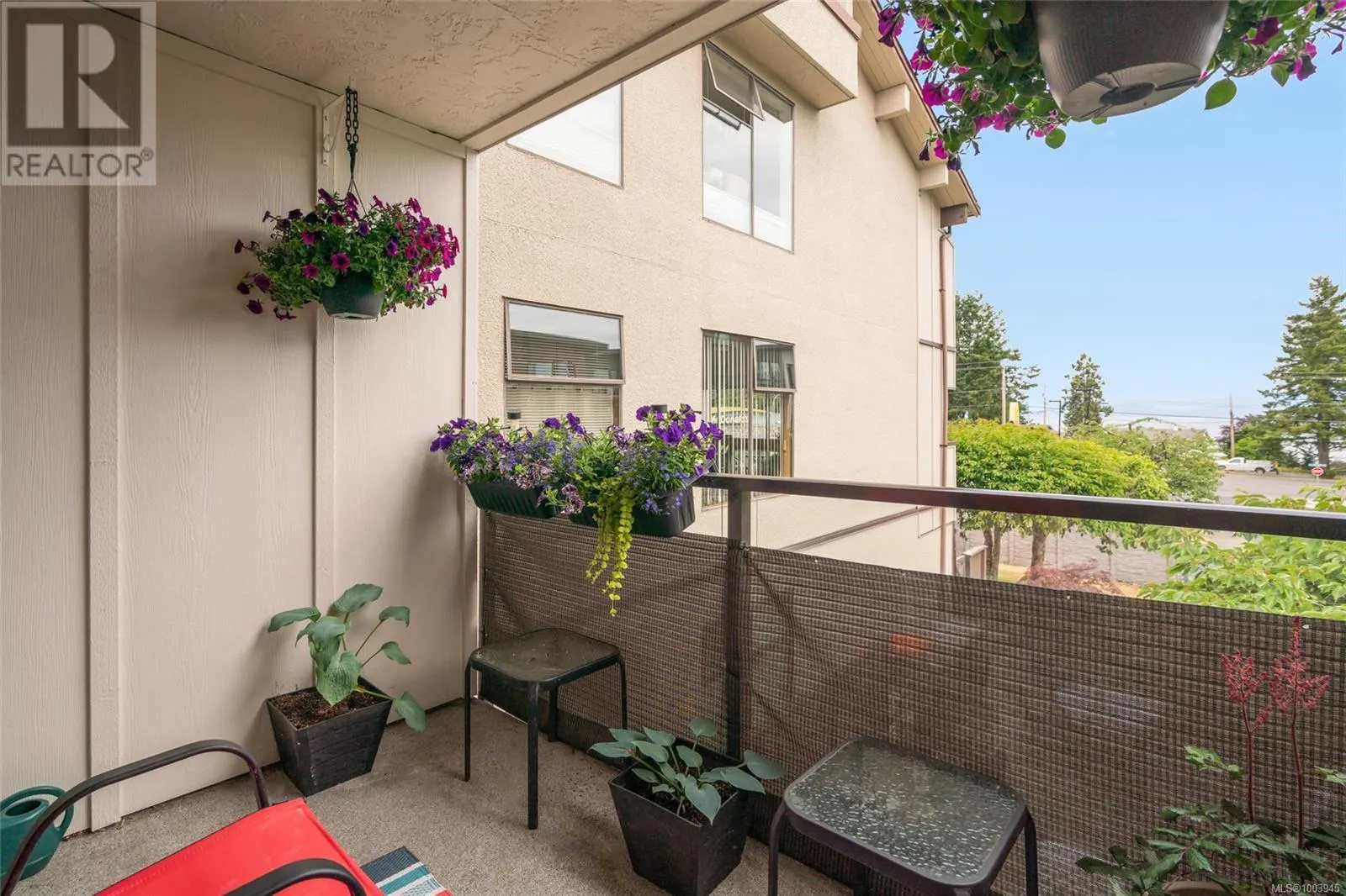 201 309 MORISON Ave