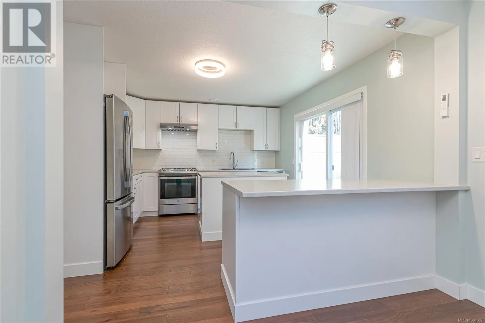 1533 Braddock Rd