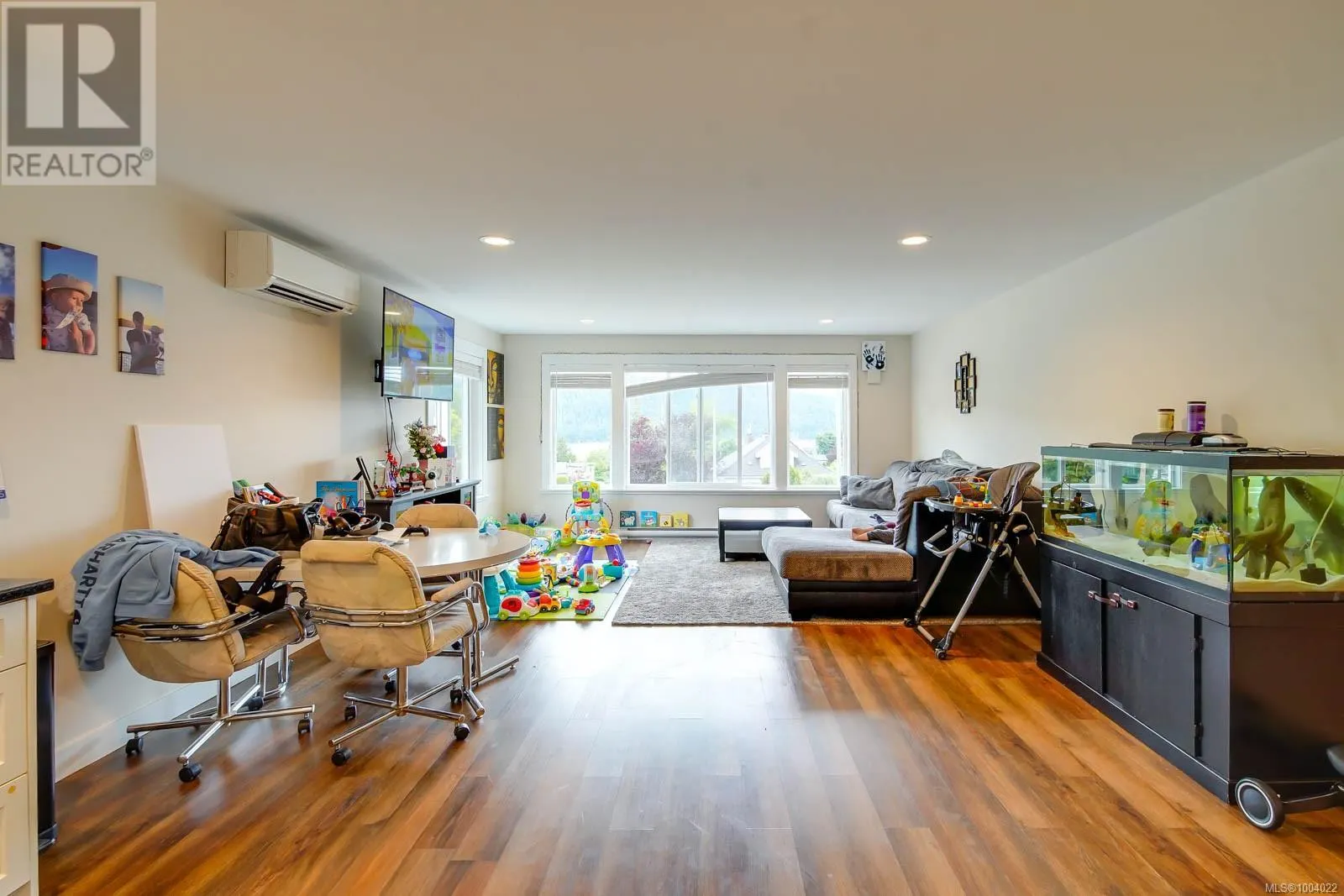 2615 5th Ave