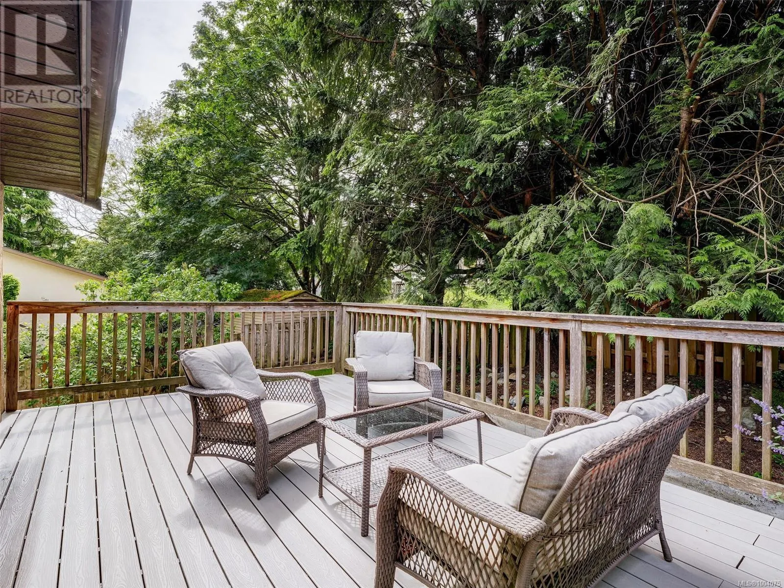 823 Cecil Blogg Dr
