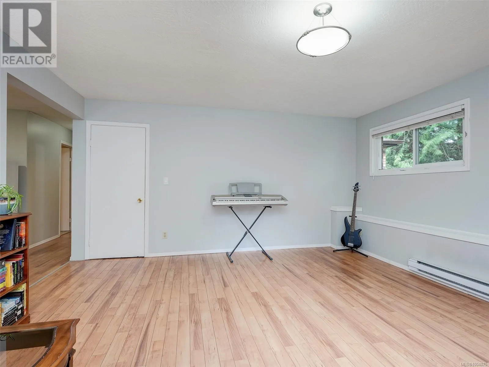 823 Cecil Blogg Dr