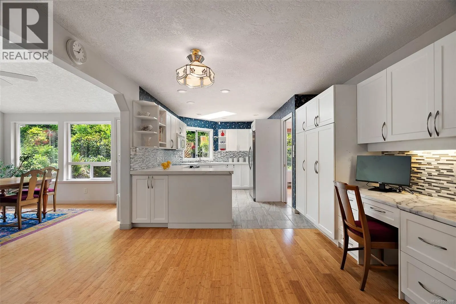 10915 Prentice Pl