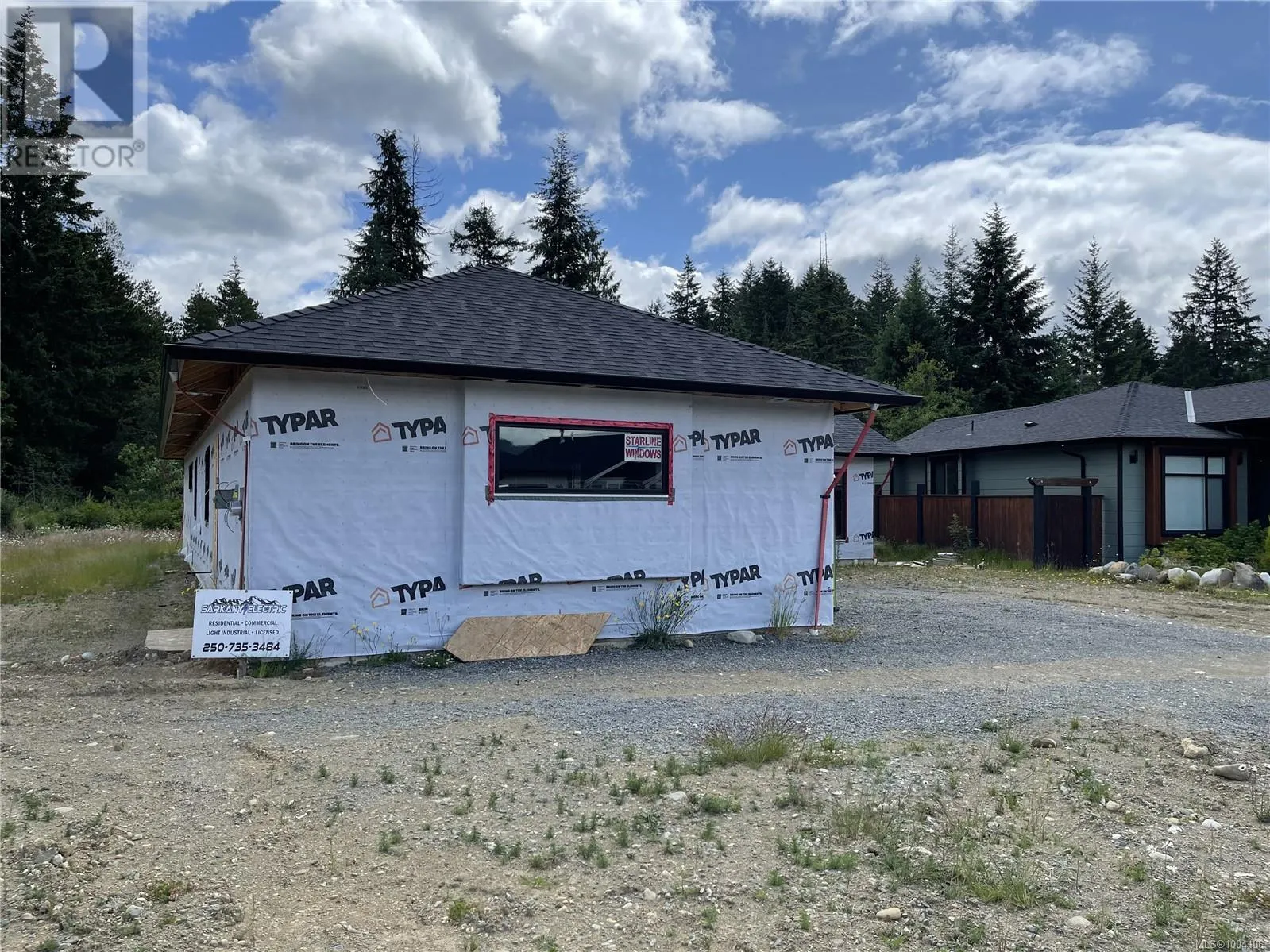 3036 Arbutus Dr
