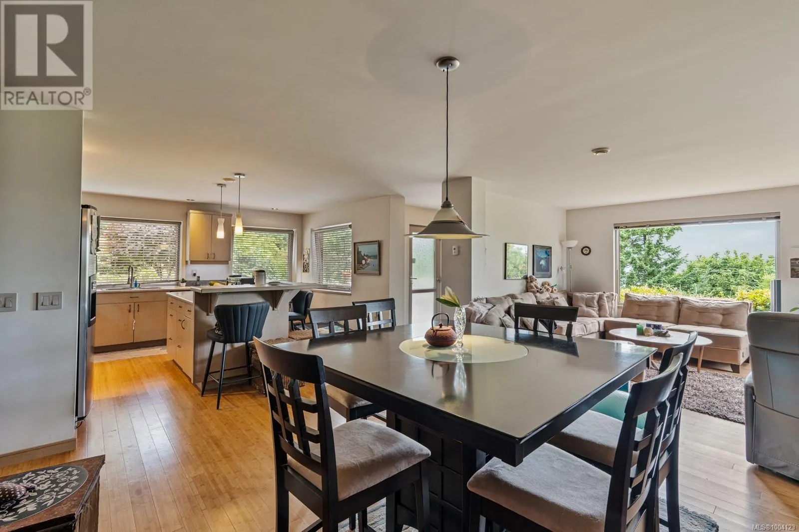 11406 Sycamore Dr