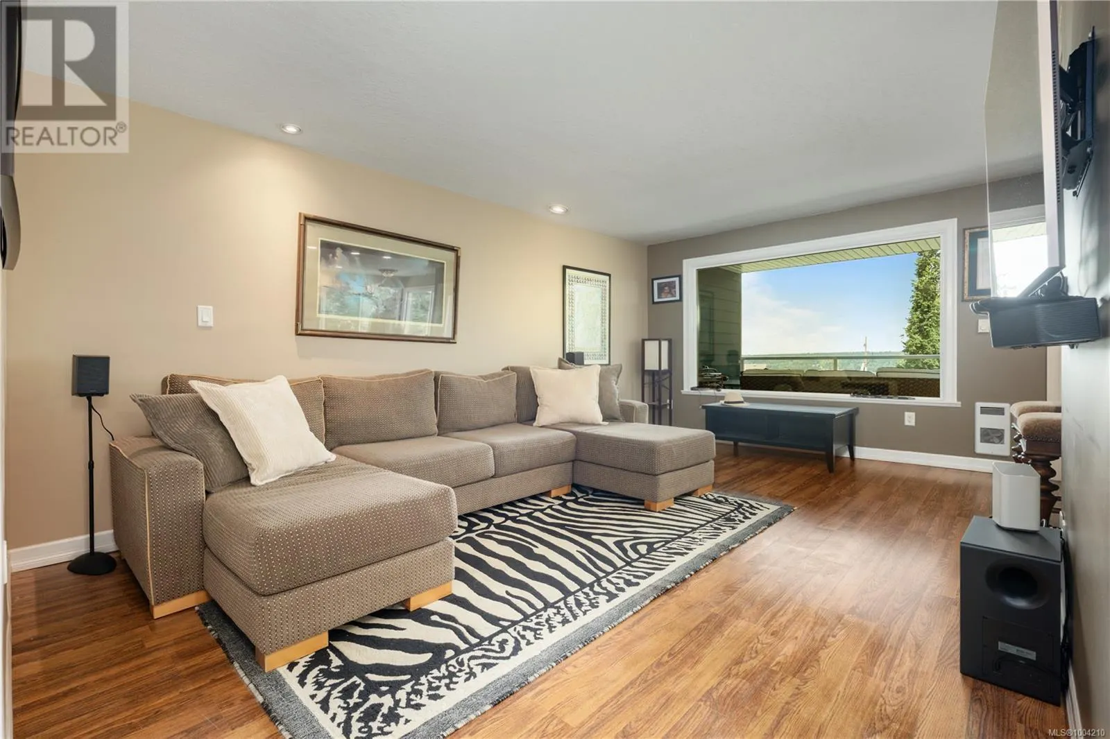 10 606 Farrell Rd