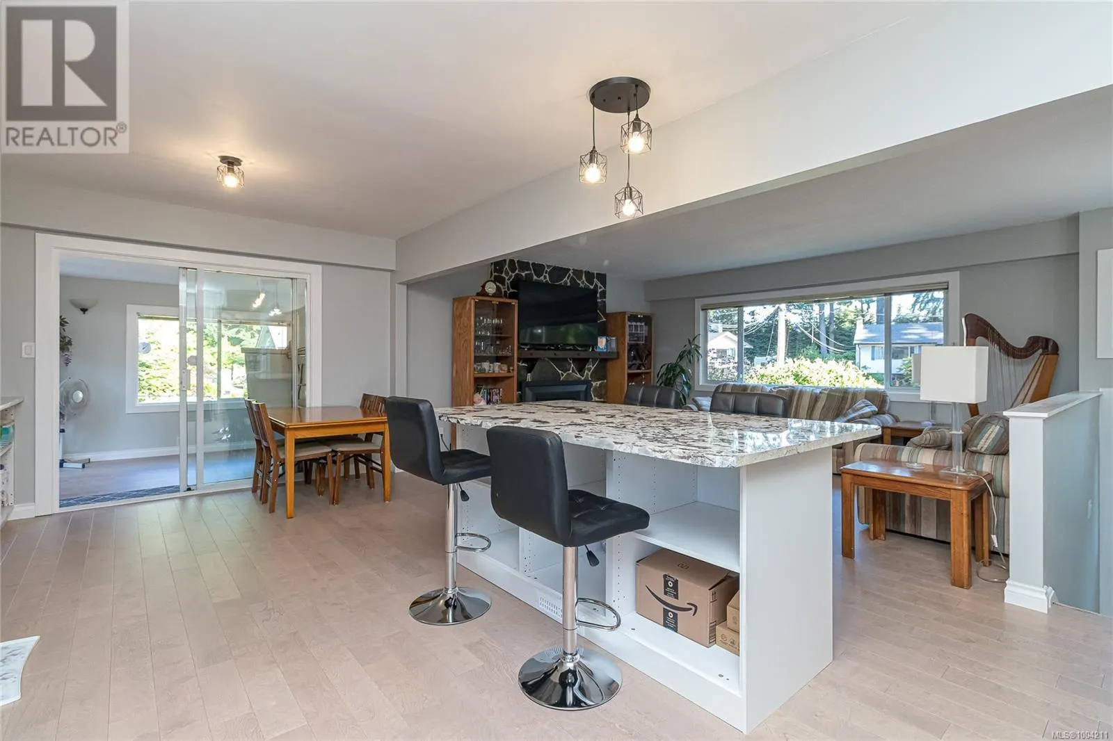 409 Raynerwood Pl