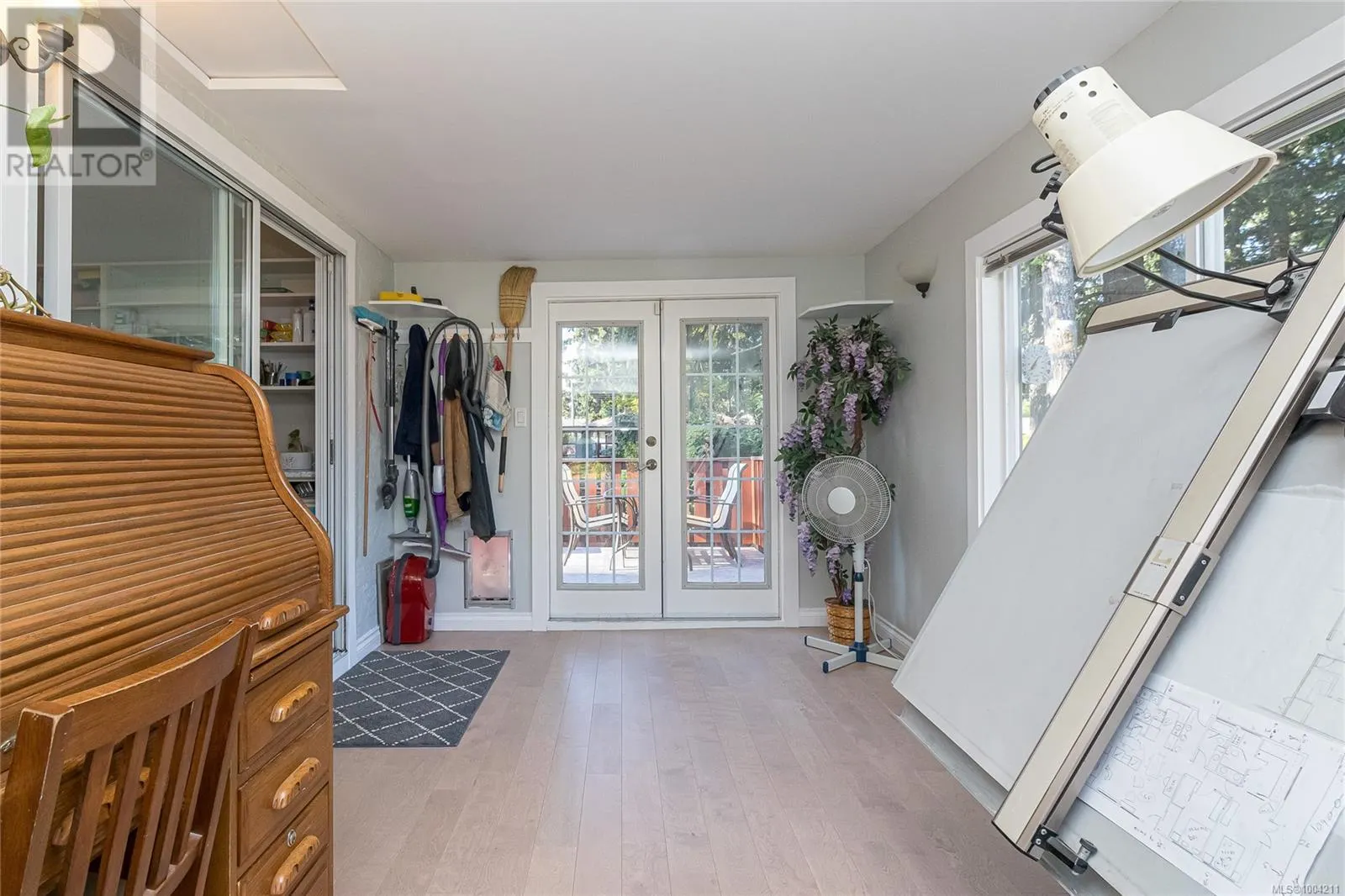 409 Raynerwood Pl