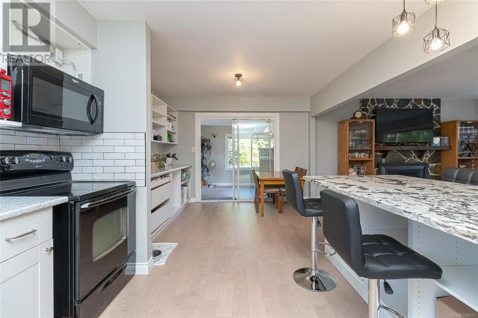 409 Raynerwood Pl